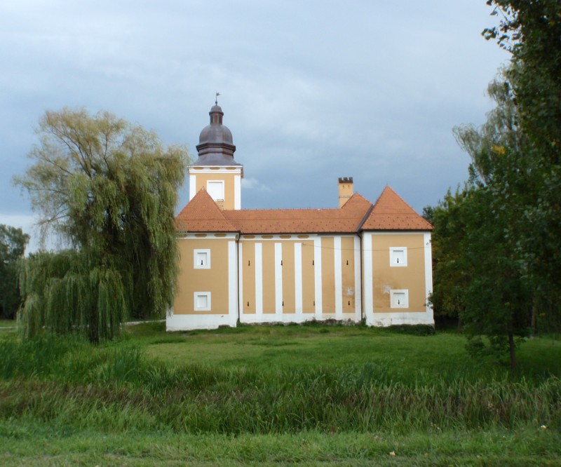 STARI GRAD LUKAVEC